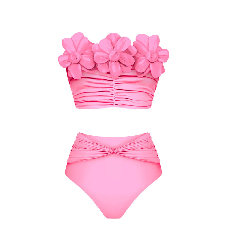 Casually Bikini With a Refined Edge