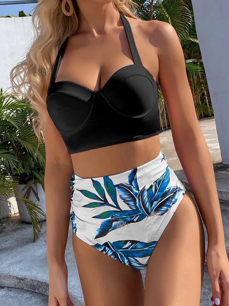 Effortlessly Bathing Suit With a Timeless Design
