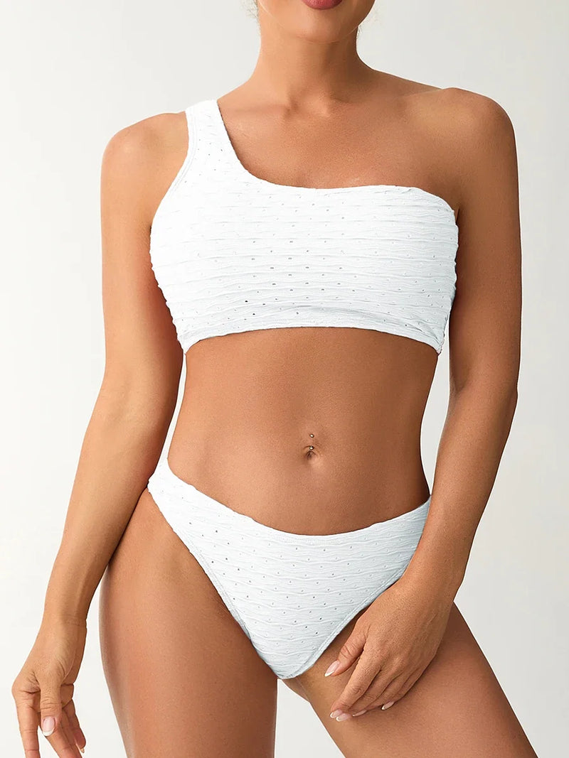 Finely Styled Bikini With a Classic Look