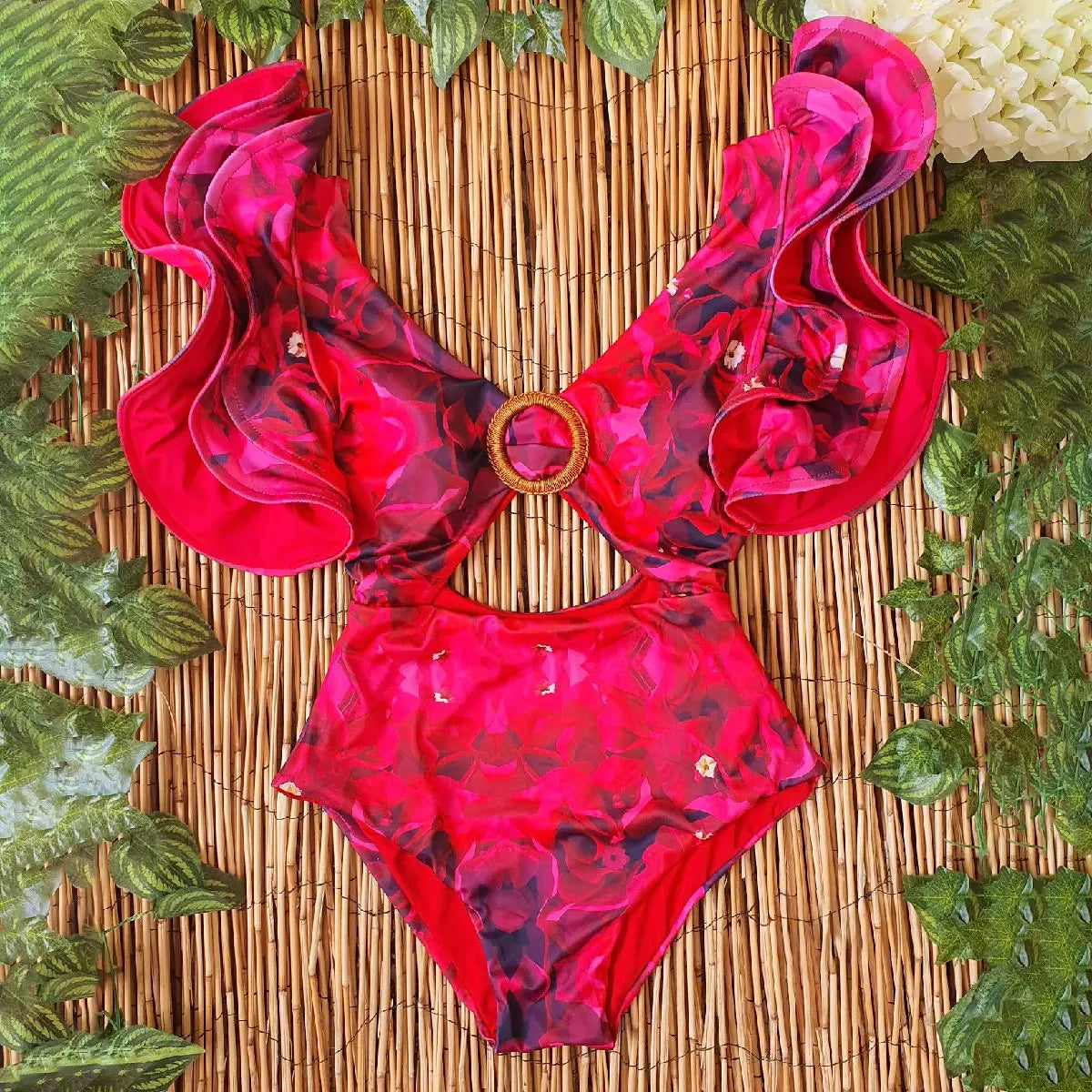 Effortlessly Bathing Suit With a Timeless Design