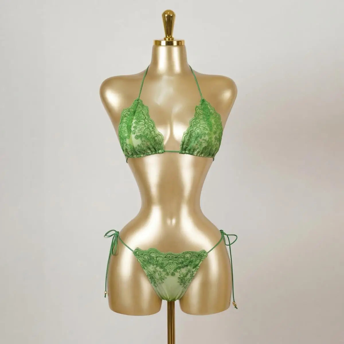 Sophisticated Bikini With a Clean Classic Look