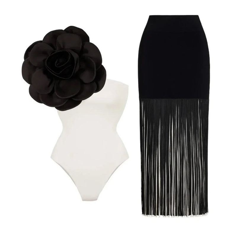 Sophisticated Dress With a Clean Classic Look