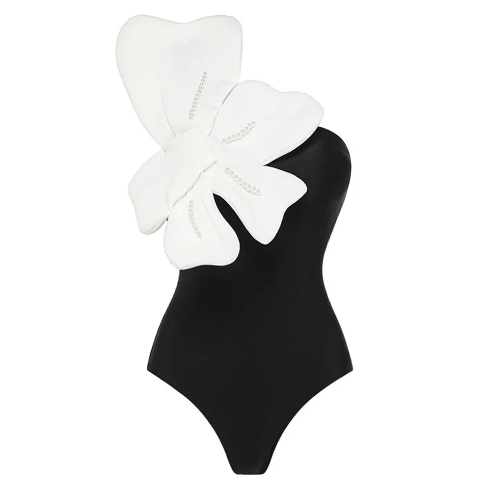 Casually Bathing Suit With a Refined Edge