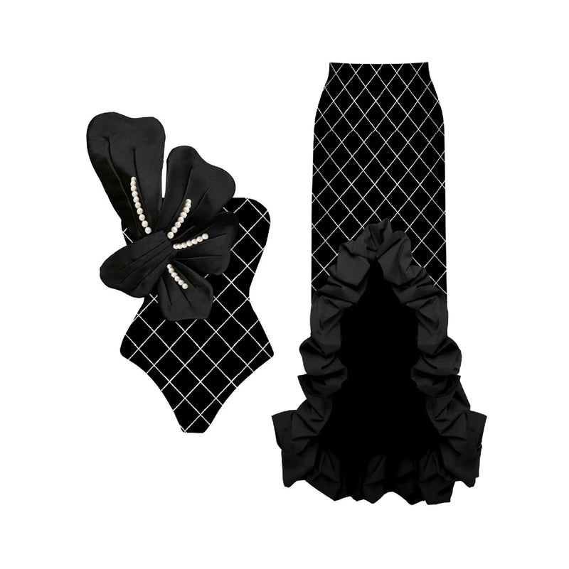 Casually Bathing Suit With a Refined Edge