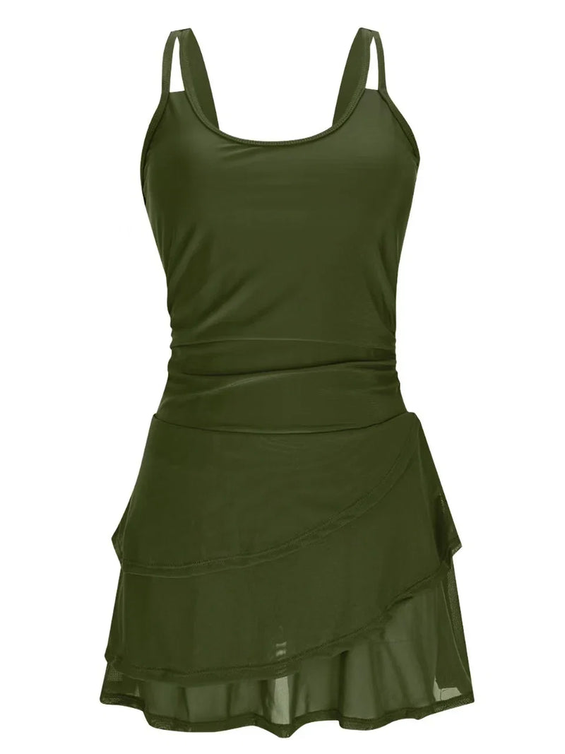 Sophisticated Dress With a Clean Classic Look