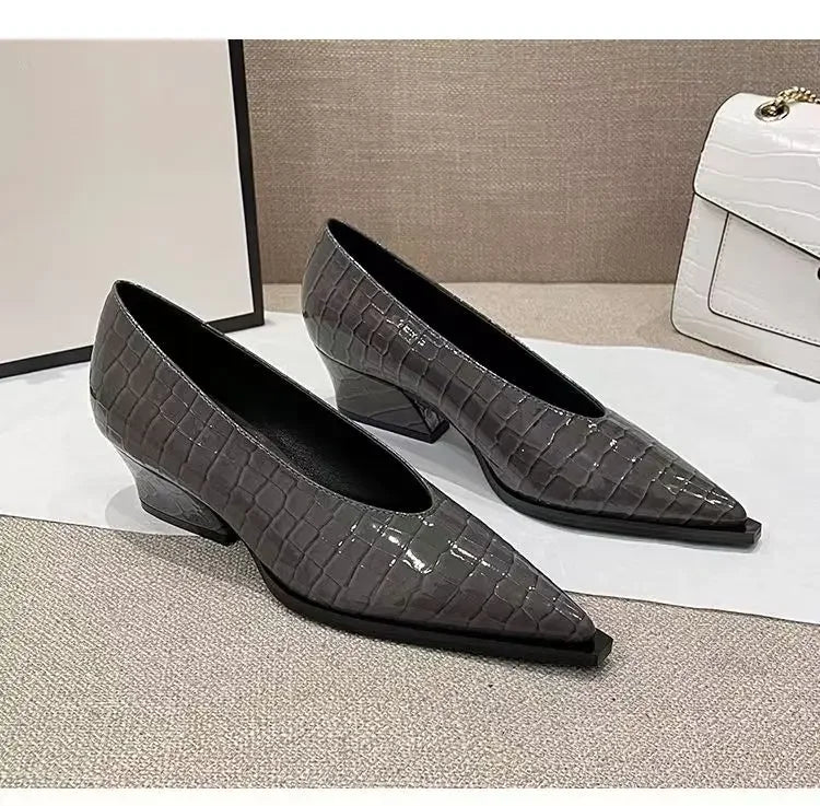 Tailored and Comfortable Orthopedic Heels