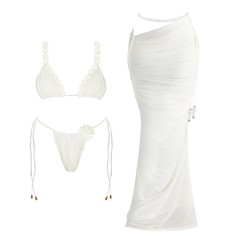 Casually Bikini With a Refined Edge