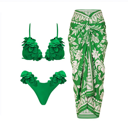 Casually Bikini With a Refined Edge