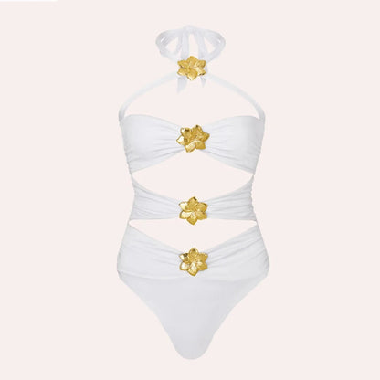 Casually Bikini With a Refined Edge