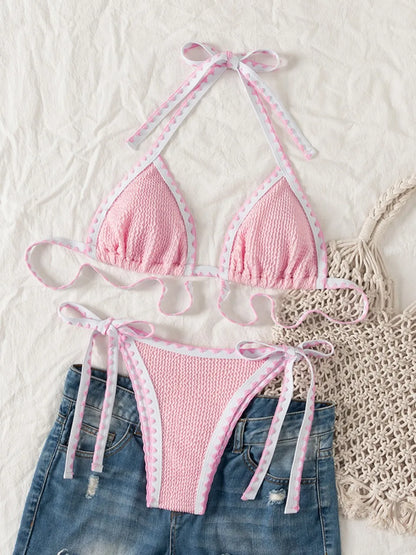 Casually Bikini With a Refined Edge