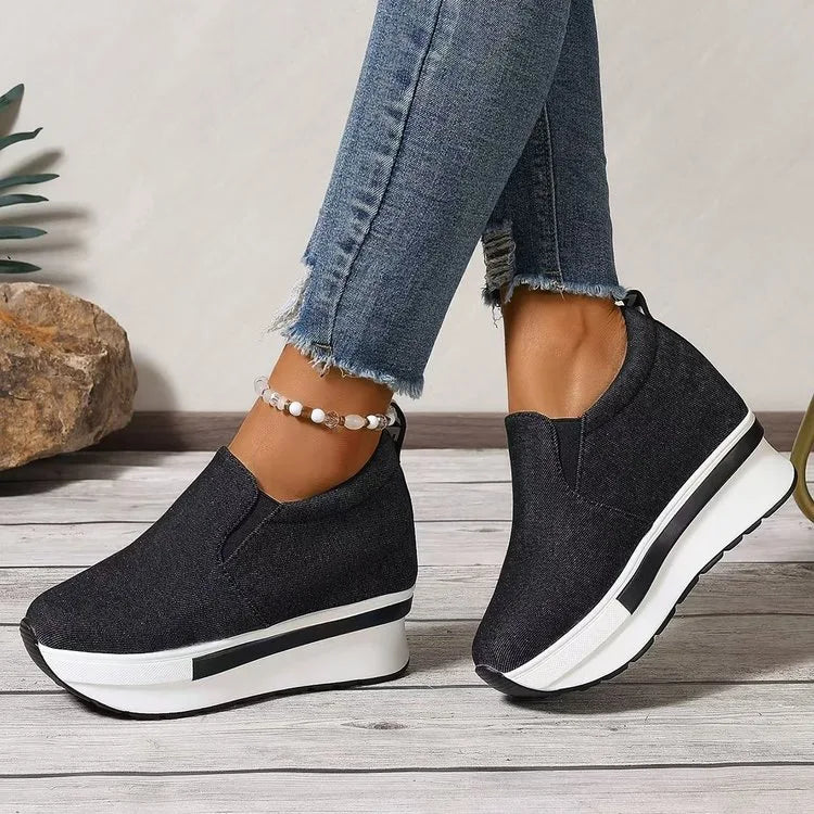 Tailored and Comfortable Orthopedic Sneakers