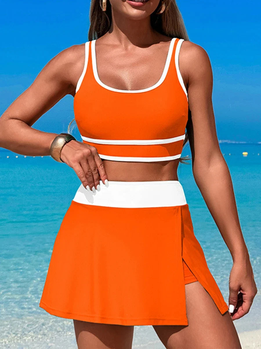 Sophisticated Dress With a Clean Classic Look