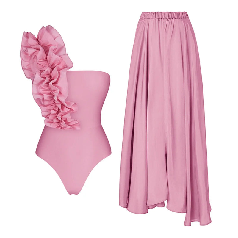 Casually Bathing Suit With a Refined Edge