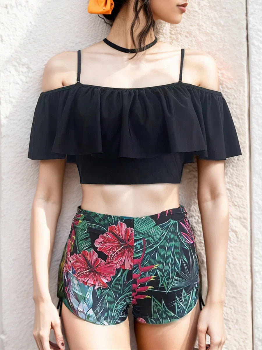 Beautifully Finished Bikini in a Timeless Design