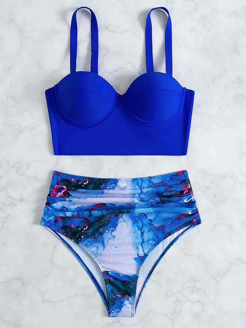 Effortlessly Bathing Suit With a Timeless Design