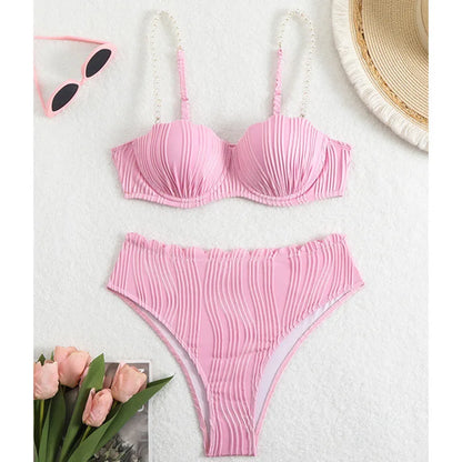 Effortlessly Bathing Suit With a Timeless Design