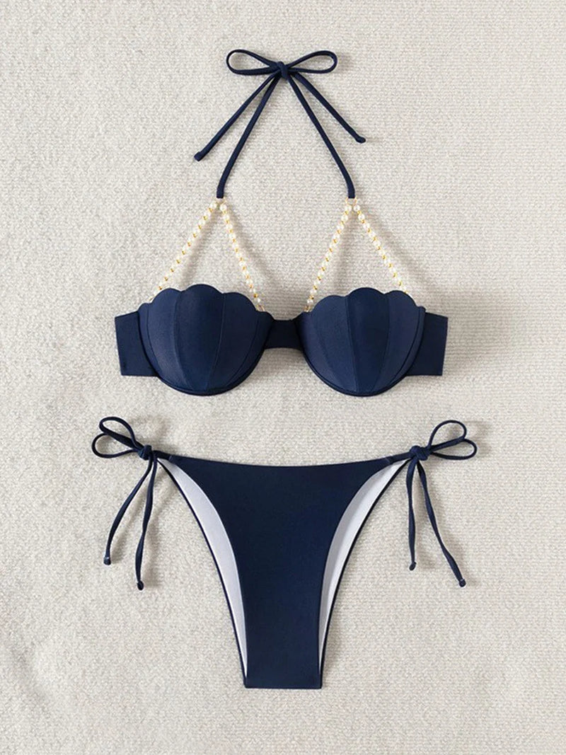 Casually Bikini With a Refined Edge