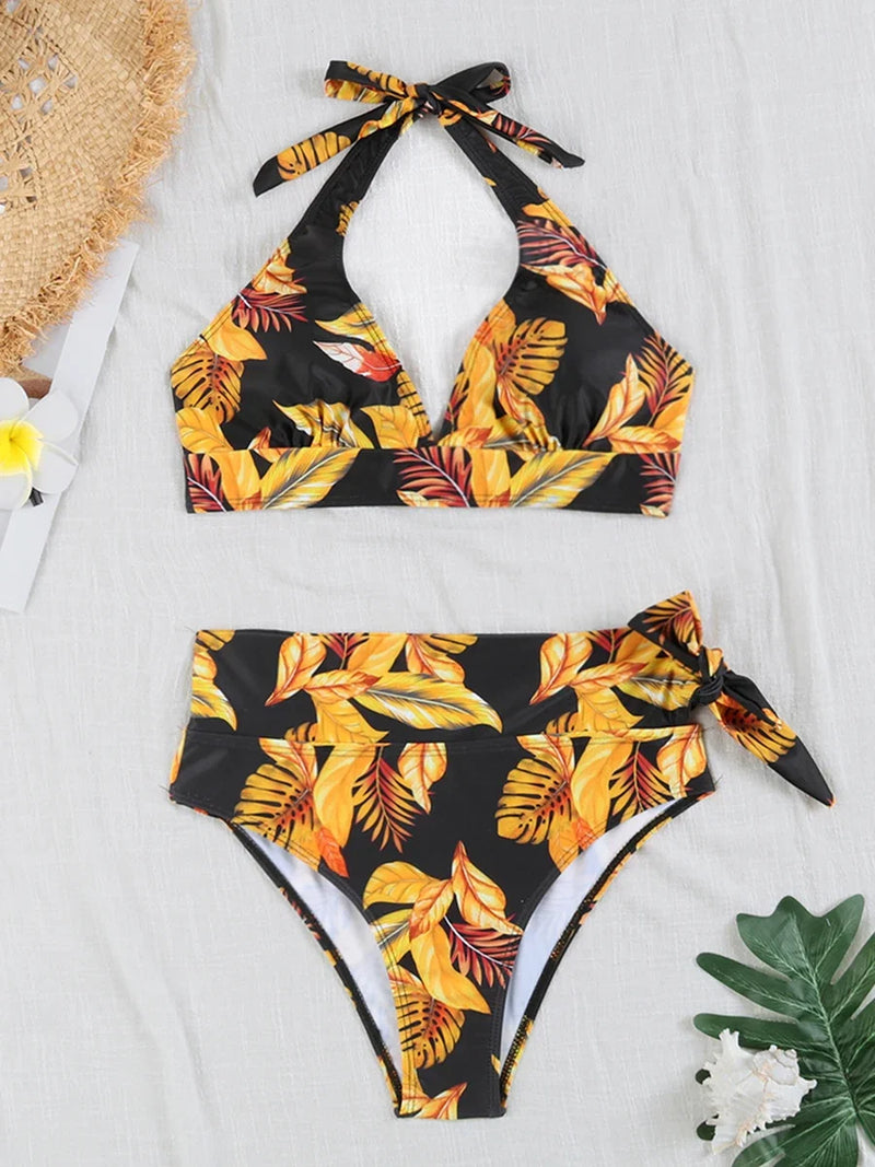 Beautifully Finished Bikini in a Timeless Design
