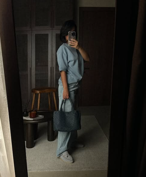 Bolso tote trenzado con estructura