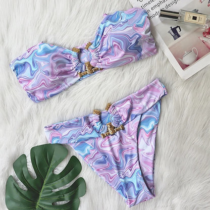 Effortlessly Bathing Suit With a Timeless Design