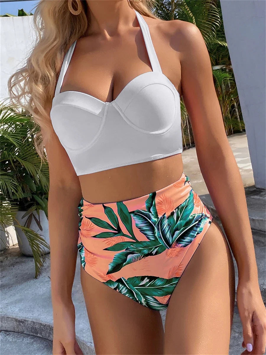 Effortlessly Bathing Suit With a Timeless Design