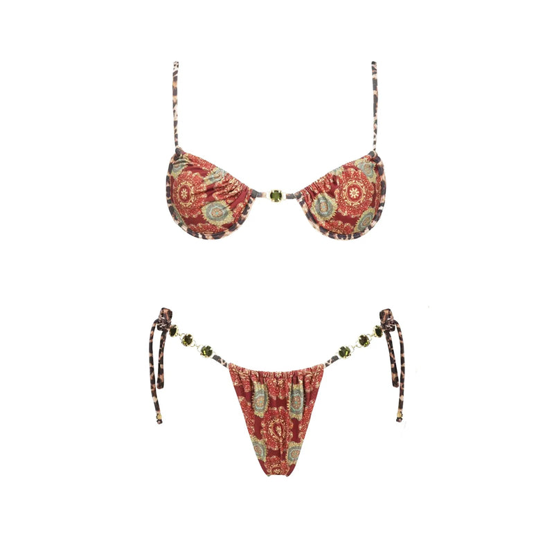 Casually Bathing Suit With a Refined Edge