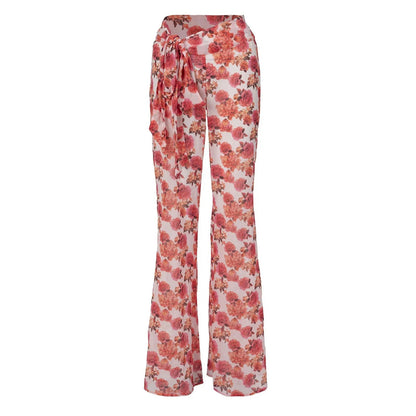 Subtly Pants With a Refined Look