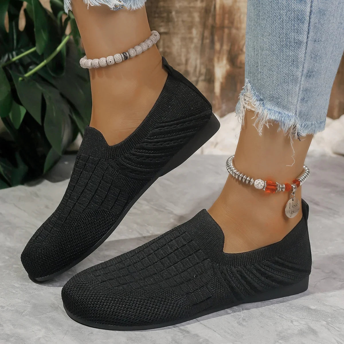 Comfortable and Fashionable Orthopedic Sneakers
