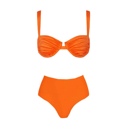 Casually Bikini With a Refined Edge