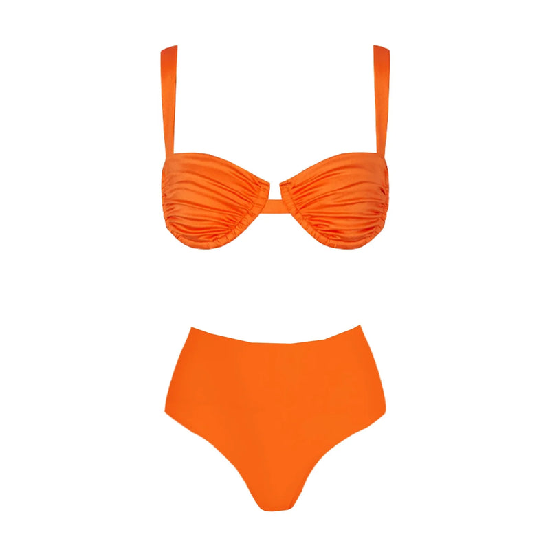 Casually Bikini With a Refined Edge