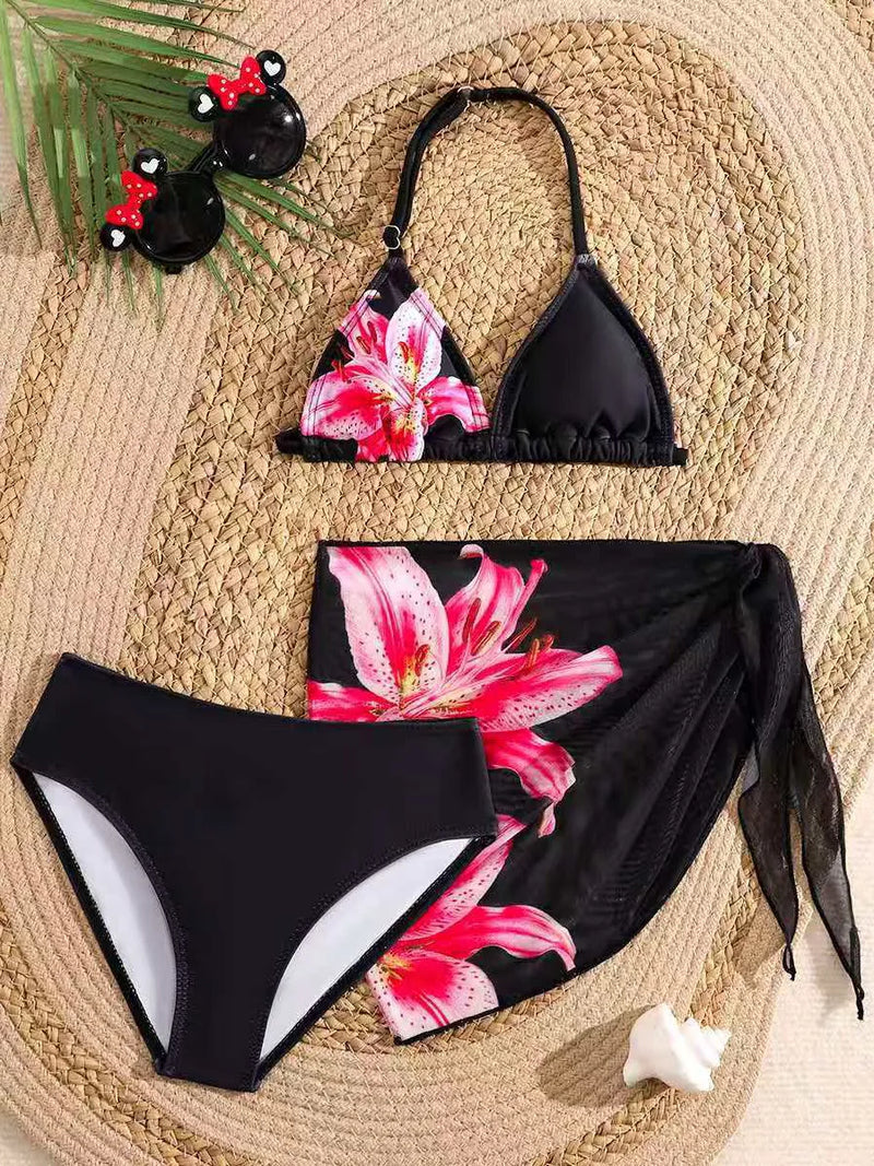 Casually Bikini With a Refined Edge