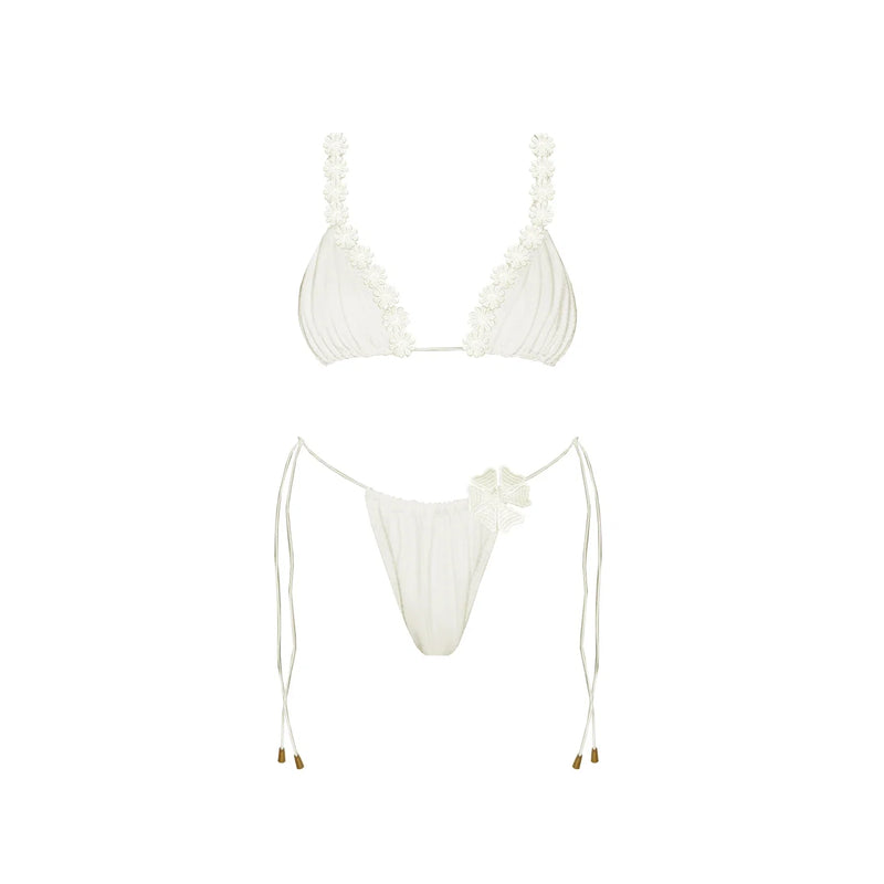 Casually Bikini With a Refined Edge