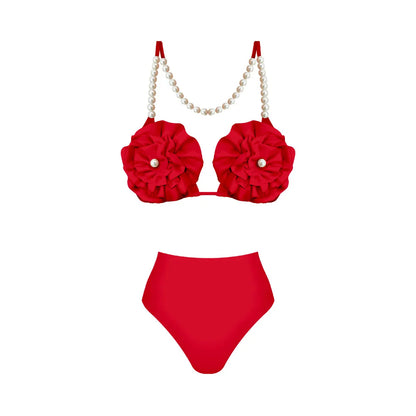 Casually Bikini With a Refined Edge