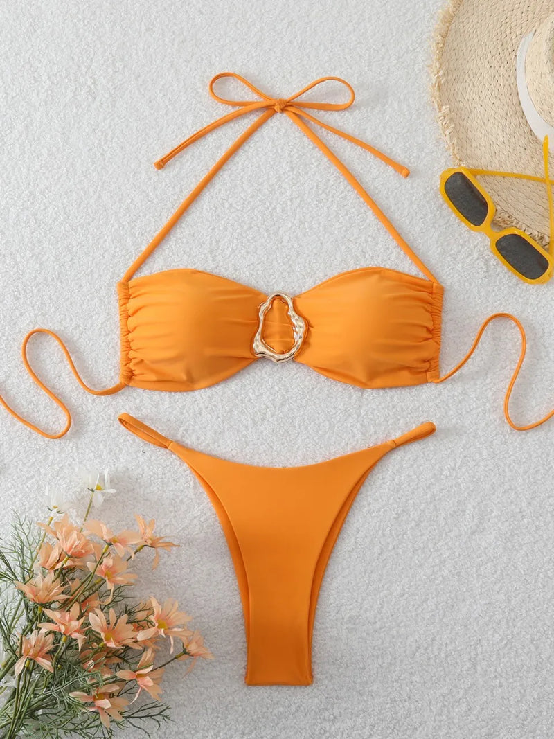 Casually Bikini With a Refined Edge