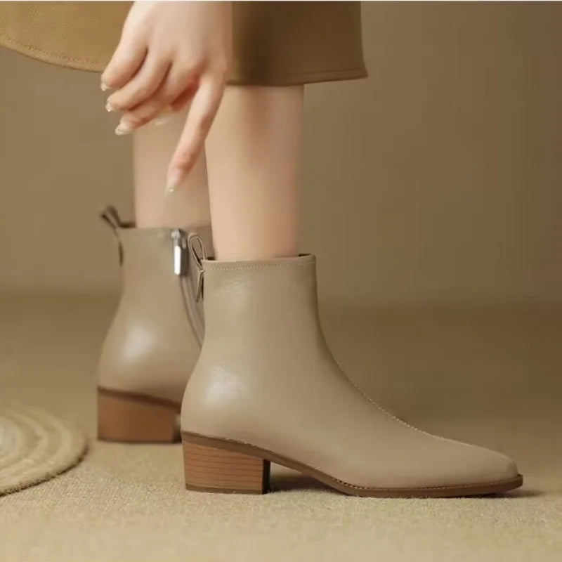 Comfortable and Fashionable Orthopedic Boots