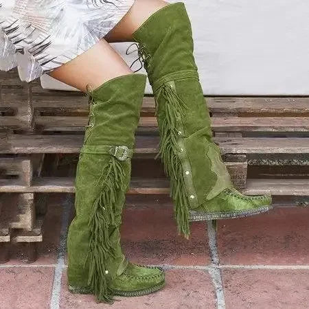 LM | Tailor-made and comfortable boots