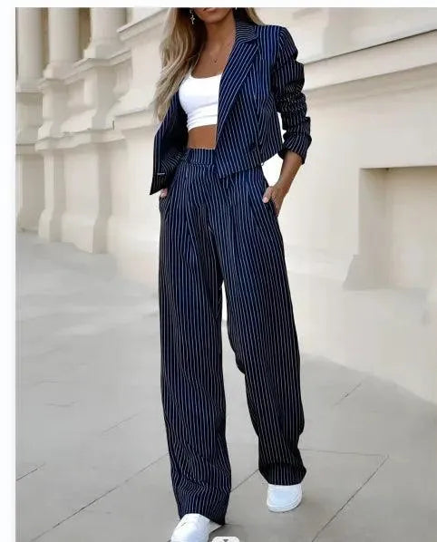 LM | Stylish women's blazer with matching trousers