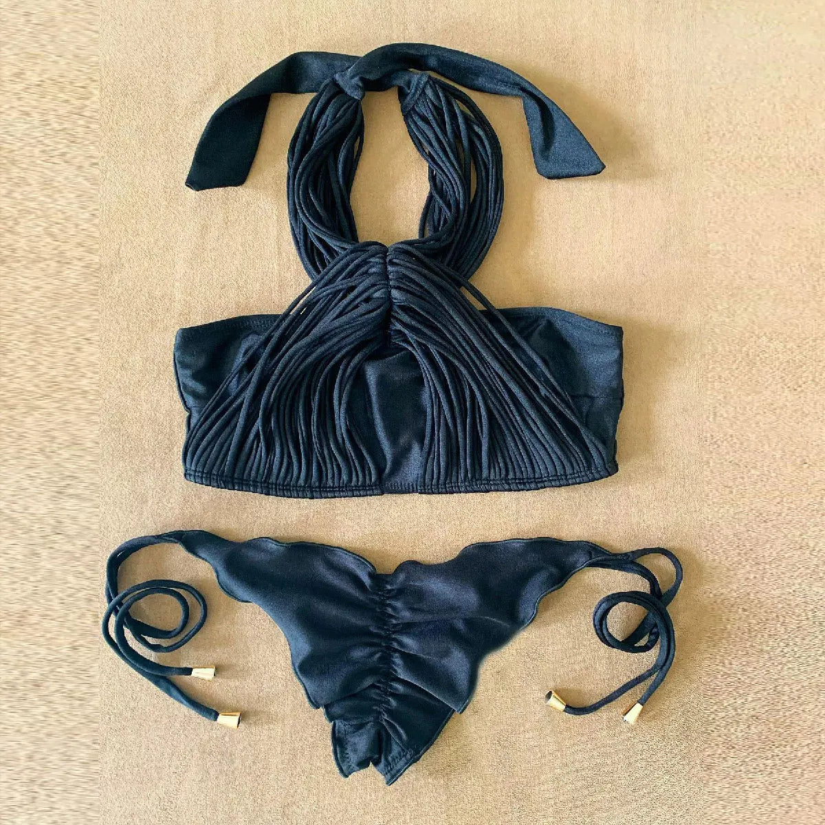 Casually Bikini With a Refined Edge