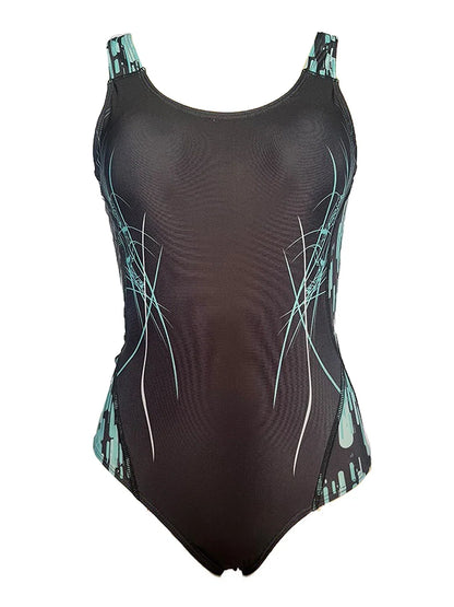 Finely Styled Swimsuit With a Classic Look