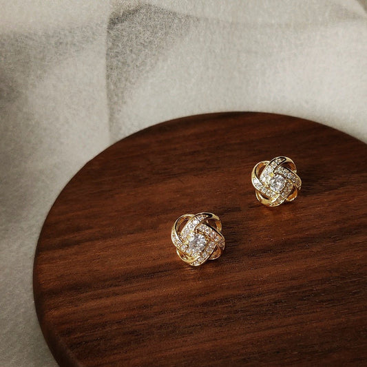 Eleanor Baroque Stud Earrings