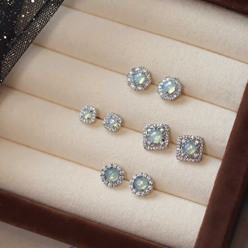 Baroque Stud Earrings - Sierra