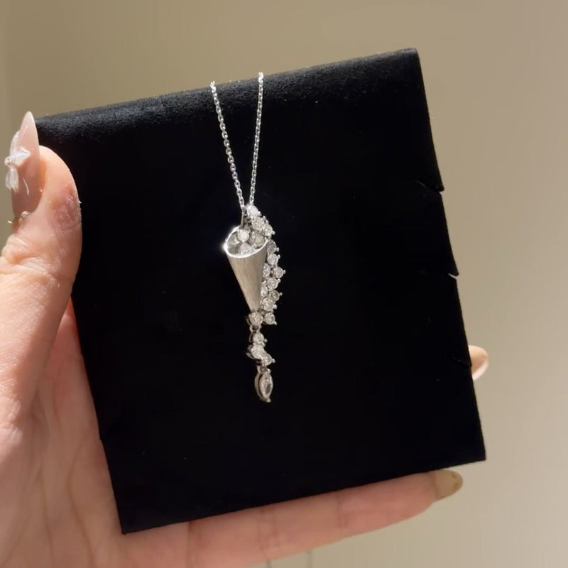 Bouquet De Lune Necklace