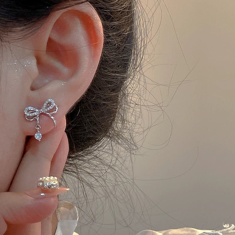 [] Delilah Bow Earrings