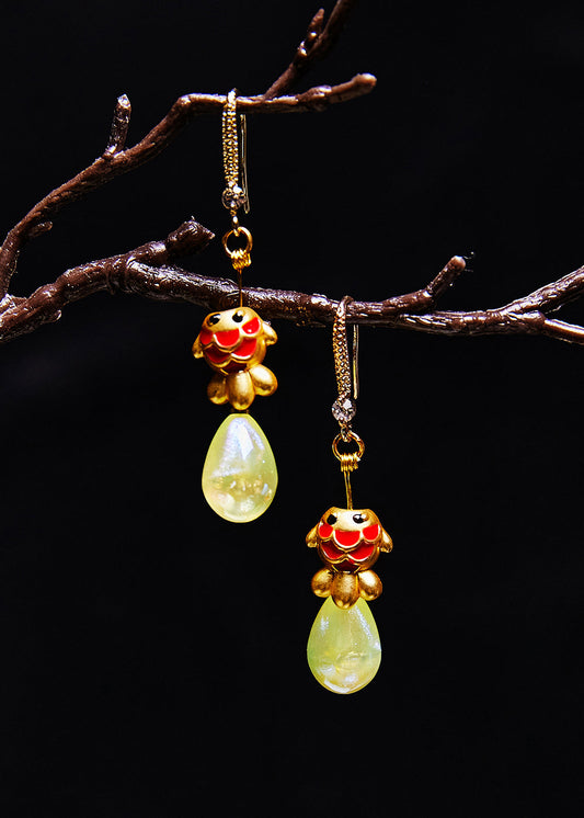 Light Yellow Water Droplet Dog Gilding Drop Earrings