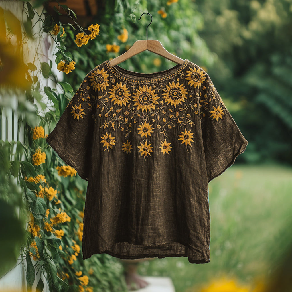 Women's Bohemian Retro Sunflower Round Neck T-shirt artswardrobe