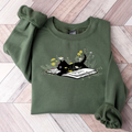 Cat Mom Cat Lover Cute Book Cat Art Print Crew Neck Casual Sweatshirt elevenforest