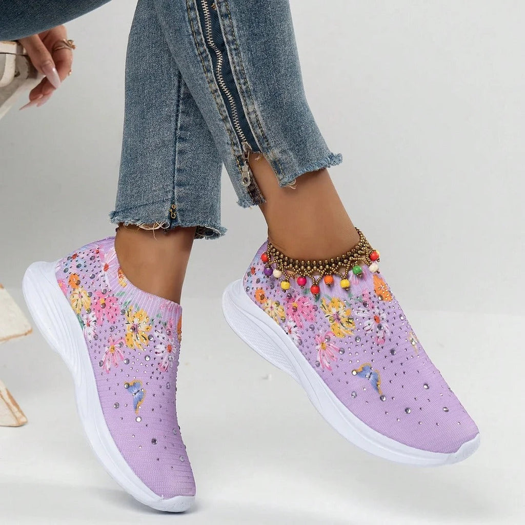 LM | Stylish, breathable slip-on sneakers