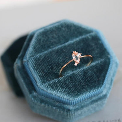 [] Dewdrop Ring