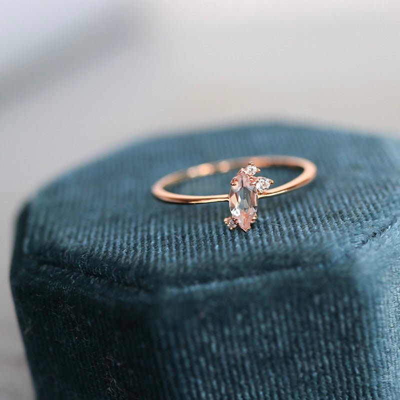 [] Dewdrop Ring