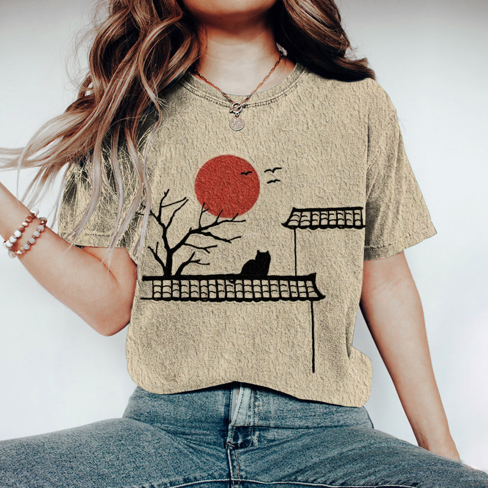Vintage Japanese Cat & Sunset Print Women's T-shirt elevenforest